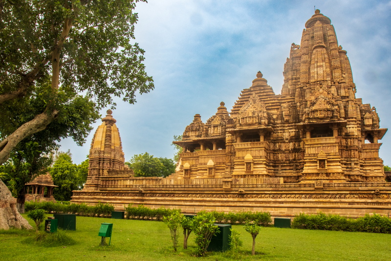 You are currently viewing Temples of Khajuraho | A Detailed Guide For Travellers